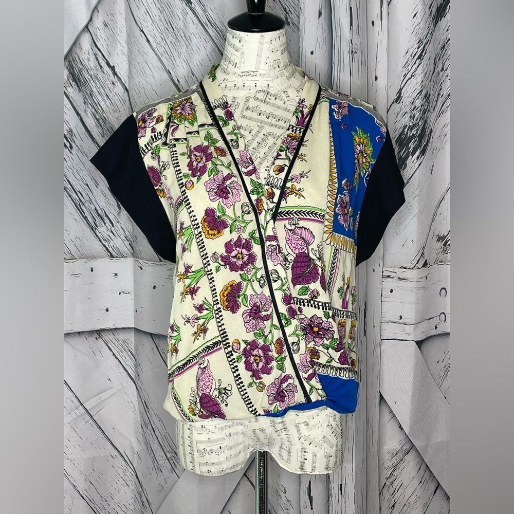 Anthropologie TINY Cara Black Cream Floral Print Wrap Top Size Small